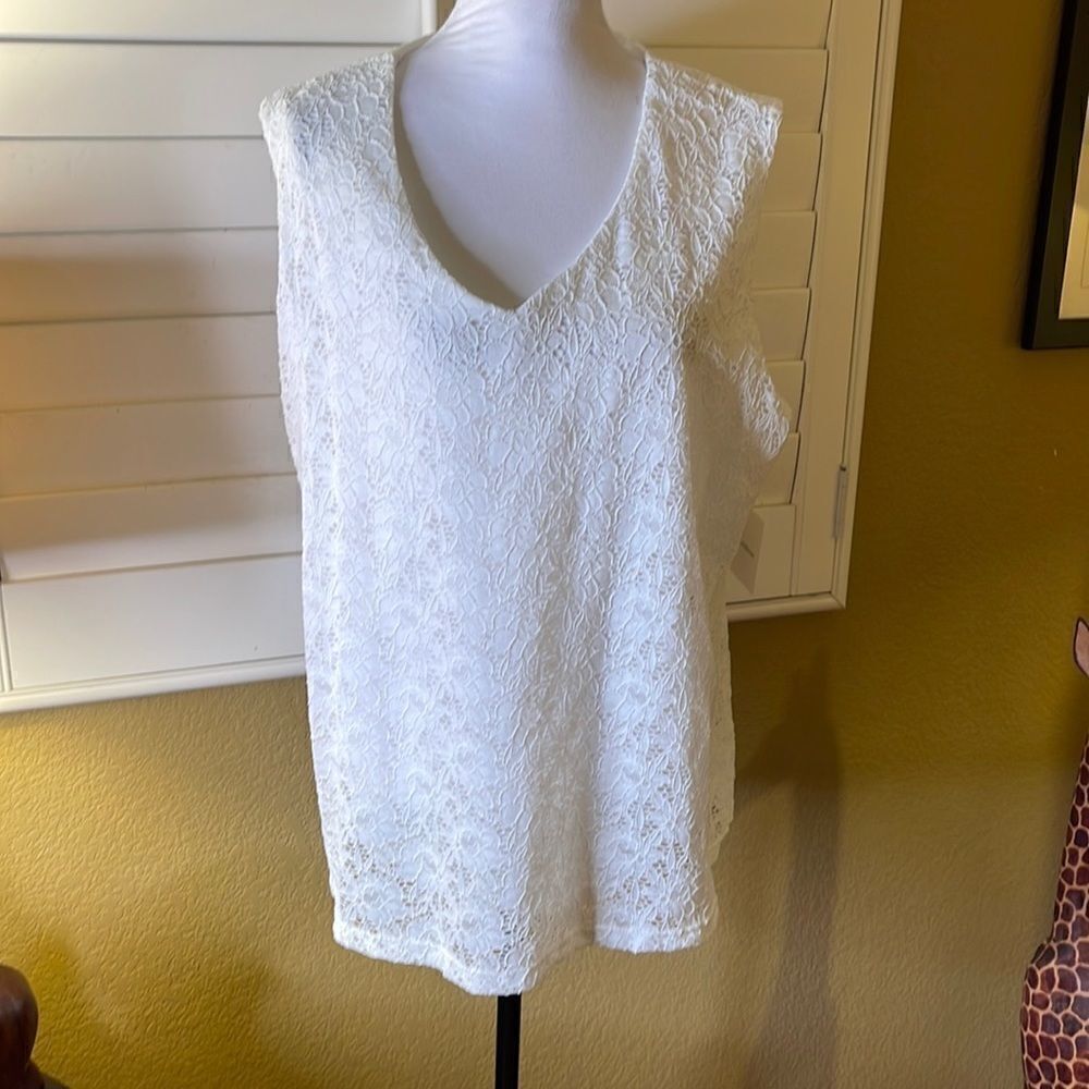 Croft & Barrow White Floral Lace She’ll, SZ 3X